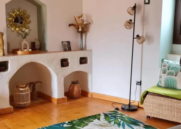 Semesterbostad Maison Casa Maria
